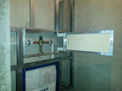 Люк под плитку Нажимной Секрет-Лайт 500*900 Люк под плитку Нажимной Секрет-Лайт 500*900