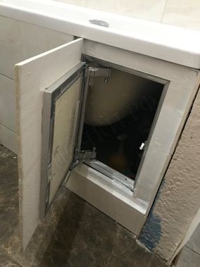 Люк под плитку Нажимной Секрет-Лайт 500*900 Люк под плитку Нажимной Секрет-Лайт 500*900